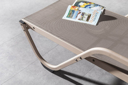 Gowoll Gala mit Armlehne Gartenliege mit Rollen Klappbar Wetterfest - Ezmann.de