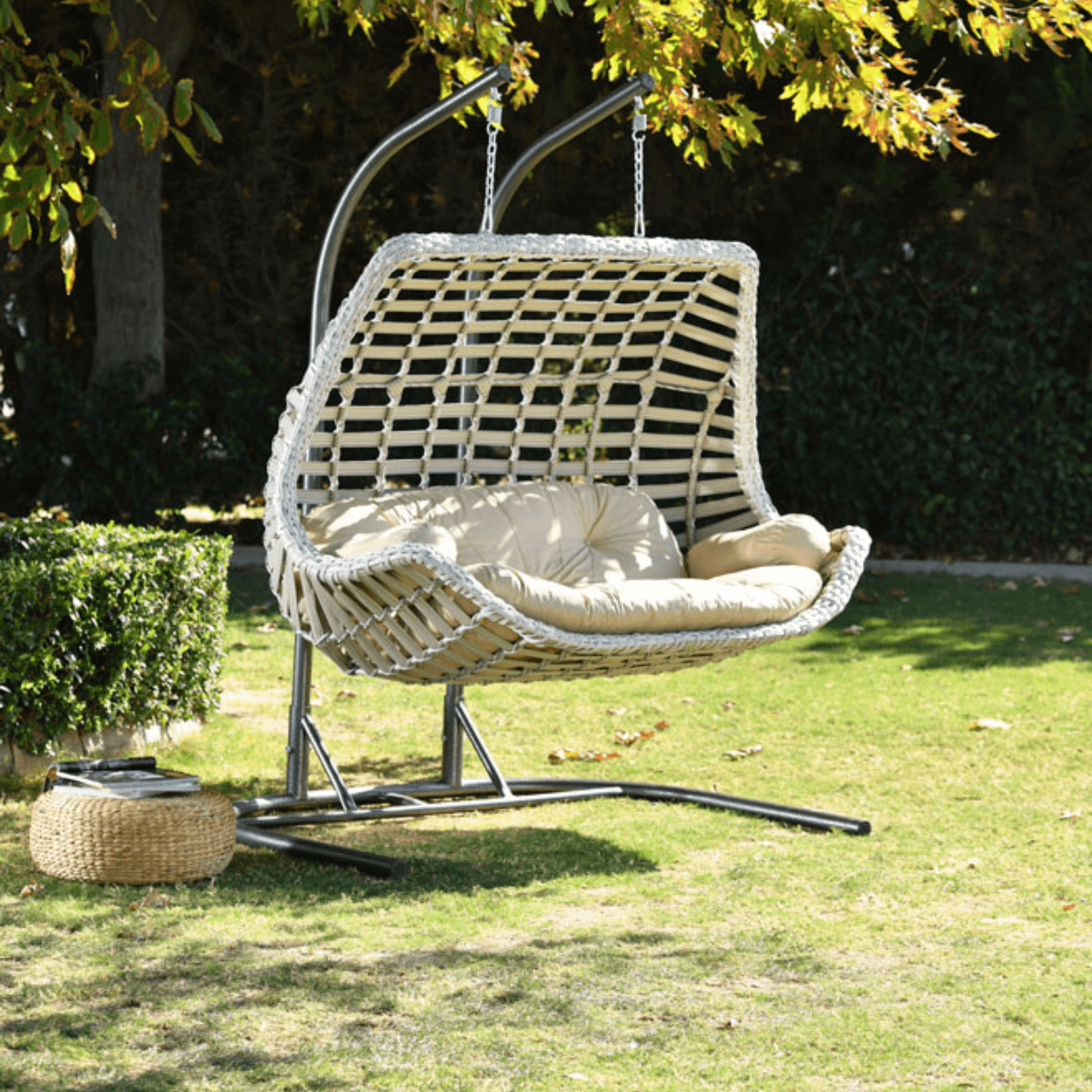 Capri Swing Gartenschaukel Rattan Hängesessel mit Gestell Hängeschaukel Cunda - Ezmann.de