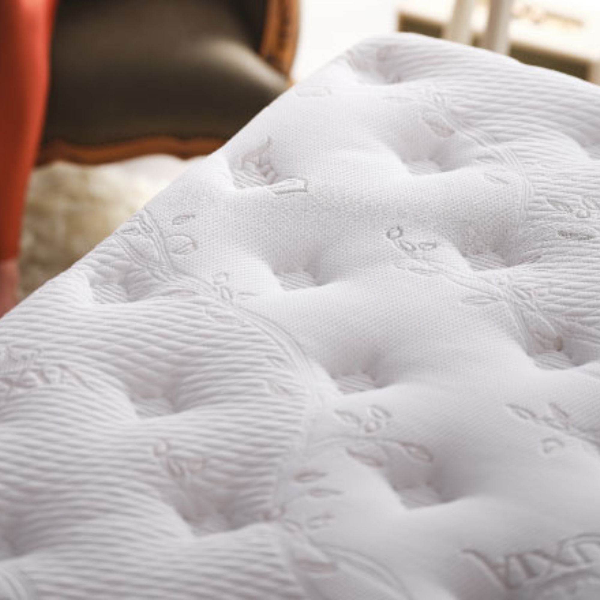 Bambi Luxia Boxspringbett Schlafzimmer Set - Ezmann.de