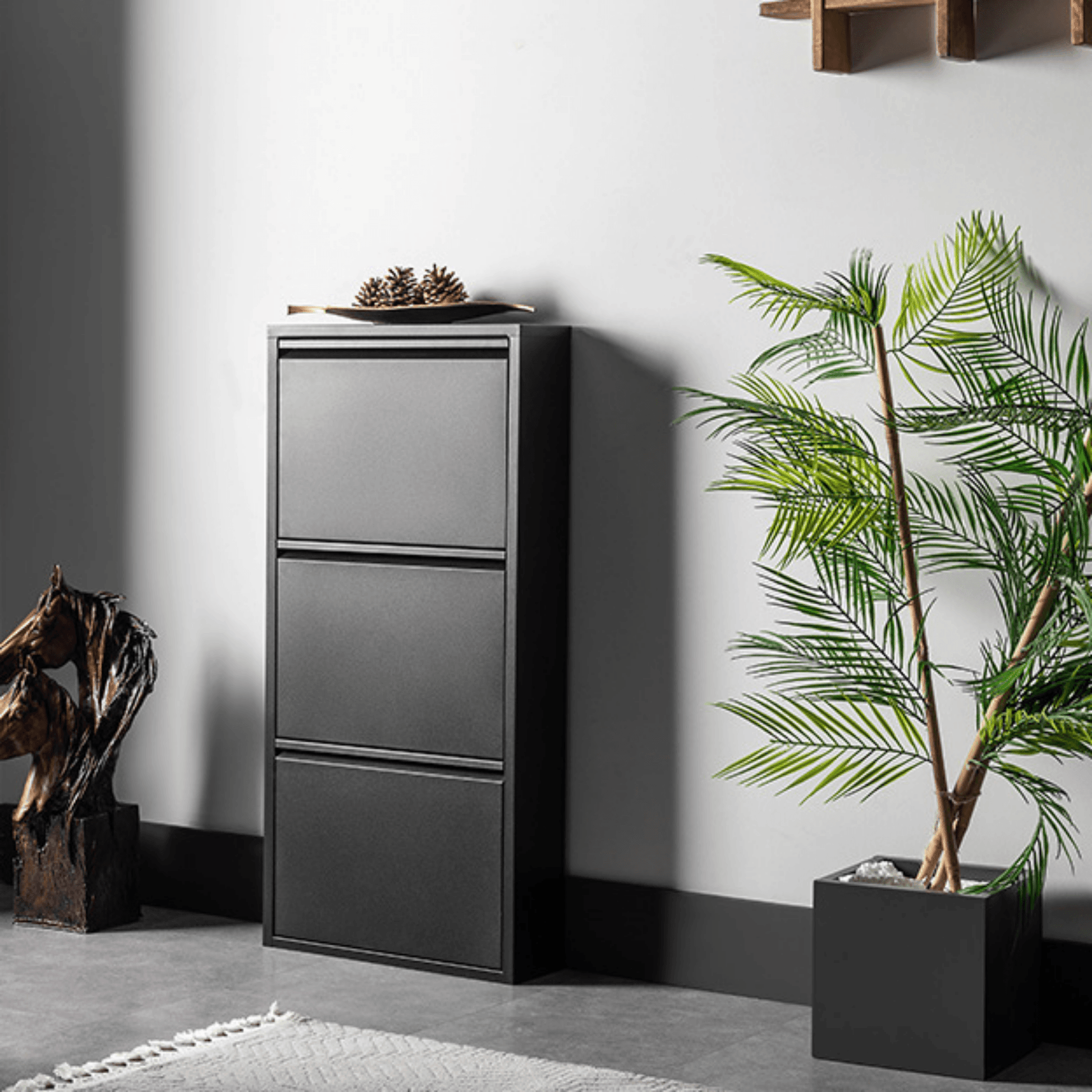 Alveon Schuhschrank (3 Klappen Schwarz) - Ezmann.de