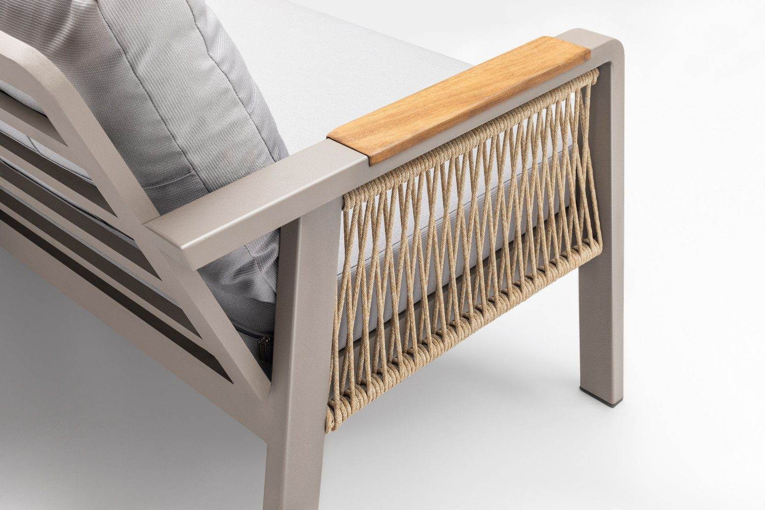 Gowoll Artemis Plus Tisch Gartenlounge-Set Premium (Sitz und Rückenkissen, Tisch mit 2x3 Sitzer und 2xStuhl) - Ezmann.de
