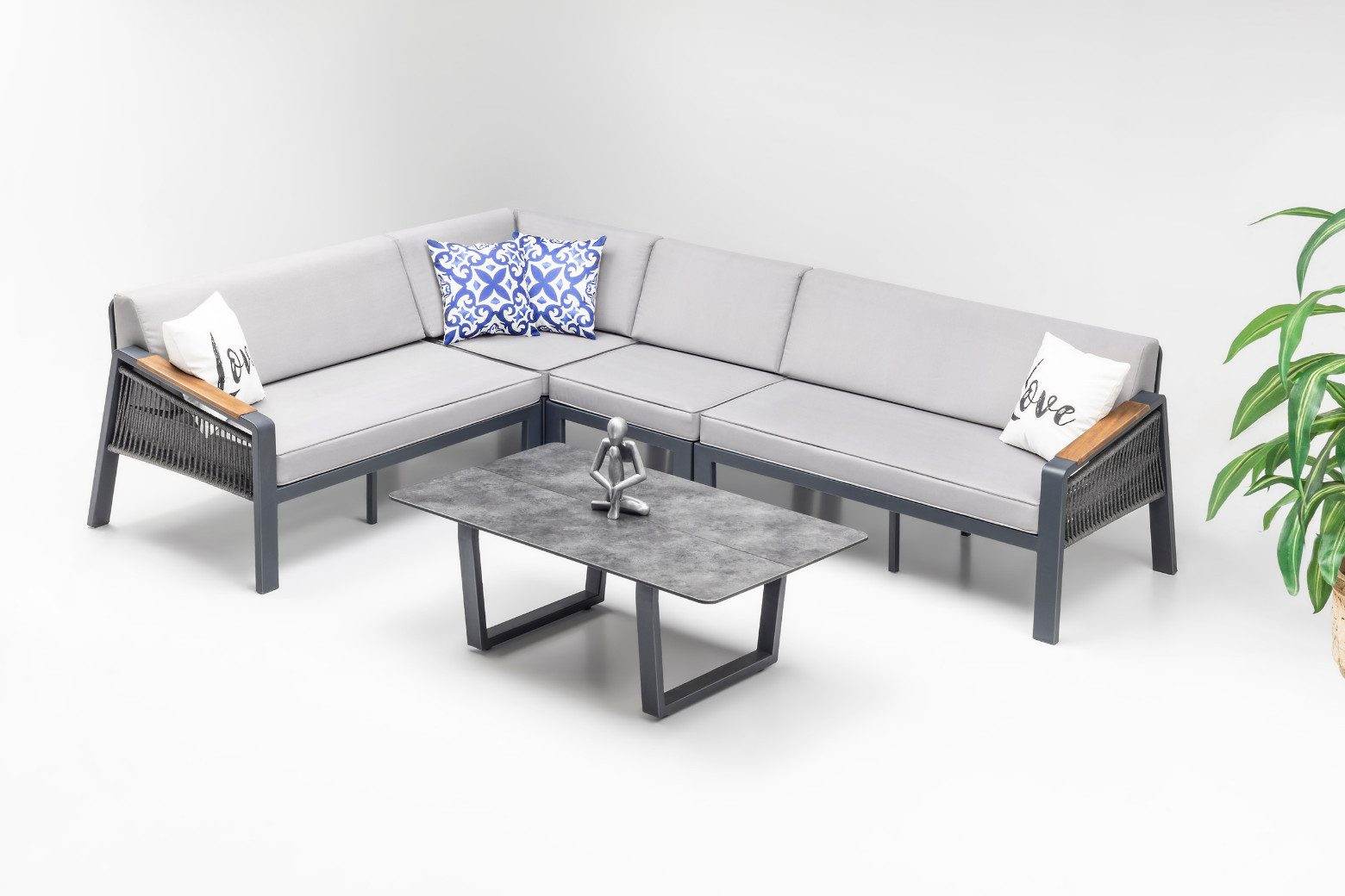 Gowoll Mykonos Plus Tisch Gartenlounge-Set Premium Ecklounge mit Wetterfest (Sitz und Rückenkissen, Tisch mit 2x3 Sitzer und 2xStuhl) - Ezmann.de